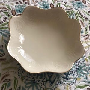 Lenox dish